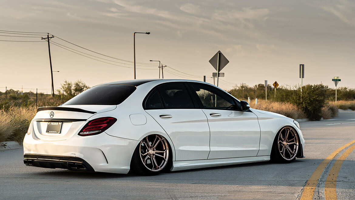 Airlift Performance (15-20) Mercedes C-Class (W205) (AWD)