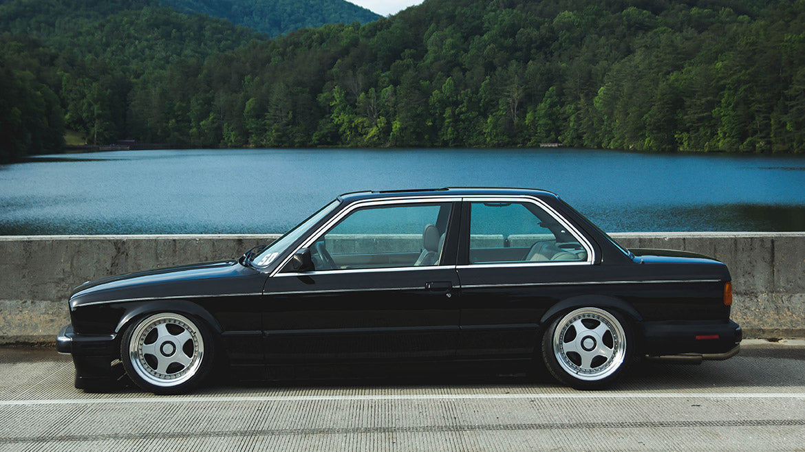 Airlift Performance 82-93 BMW 3 Series (51mm Front Struts)